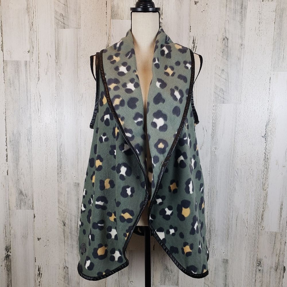 Simply Southern Fleece Leopard Vest Sz S